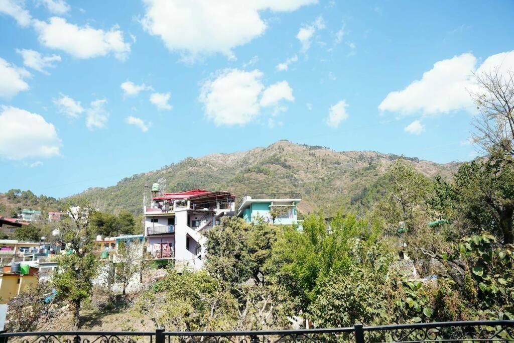 The Periwinkle Homestay Bhimtal Bhīm Tāl Exterior foto