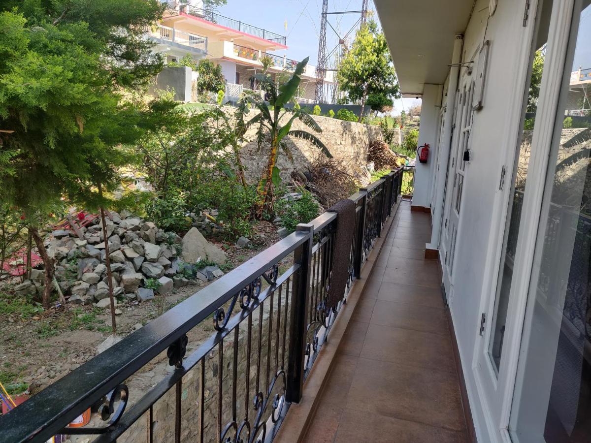 The Periwinkle Homestay Bhimtal Bhīm Tāl Exterior foto